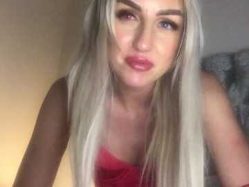 blondegal93 @ stripchat on 20231029