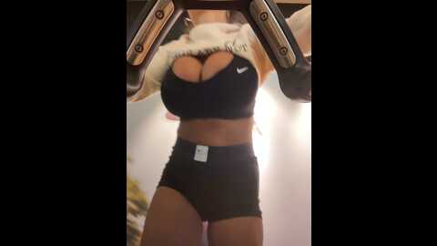 f3ckdolllucy @ stripchat on 20231029