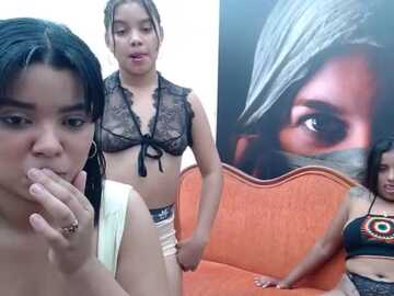 lara_bookeli @ stripchat on 20231029