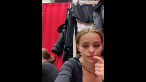 angelinateller @ stripchat on 20231030