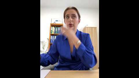 hii_lolla @ stripchat on 20231030