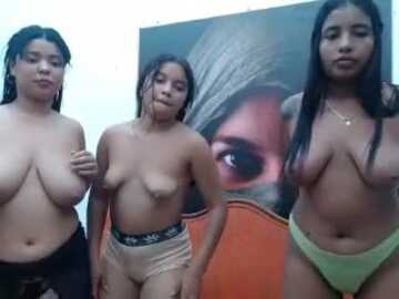 lara_bookeli @ stripchat on 20231030