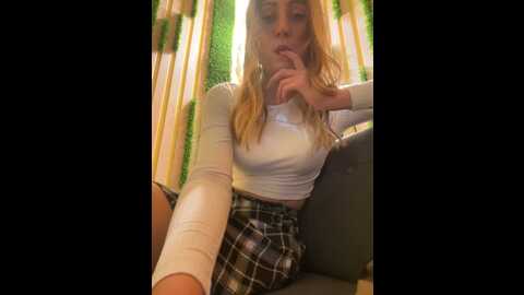 puzdosia @ stripchat on 20231030