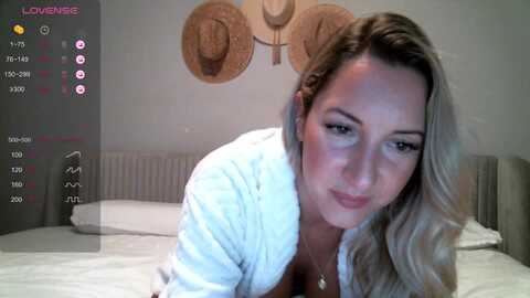 cumoncandy69 @ stripchat on 20231031
