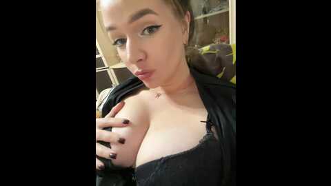 hellmoor @ stripchat on 20231031