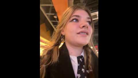 holy_tereza @ stripchat on 20231031