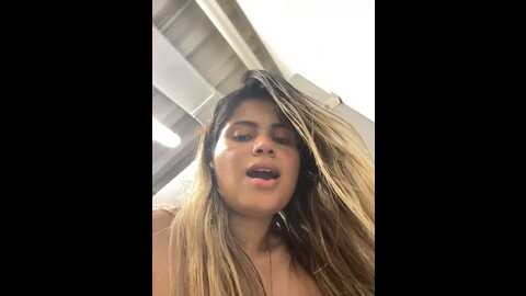 melanny10 @ stripchat on 20231031