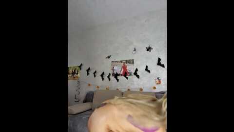 monna @ stripchat on 20231031