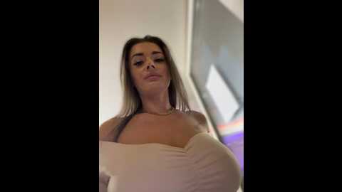 isabellaetthan @ stripchat on 20231101