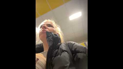 juliaundadem @ stripchat on 20231101