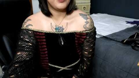 miacanela_xo @ stripchat on 20231101