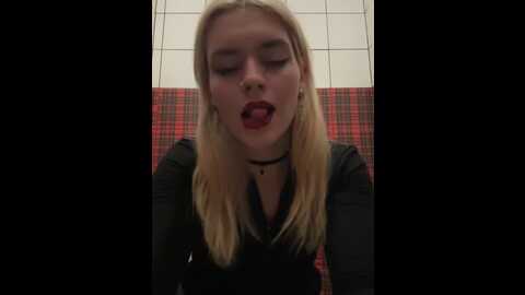 queendance @ stripchat on 20231101