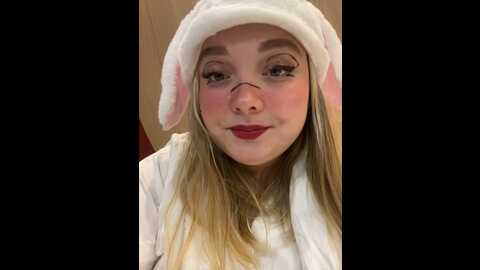 sofiaadams @ stripchat on 20231101