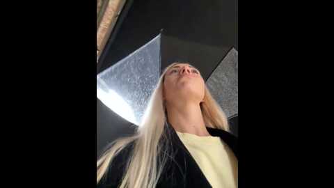 streetdoll @ stripchat on 20231101