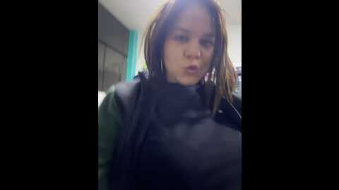 tutetonalarosalia1xxx @ stripchat on 20231101