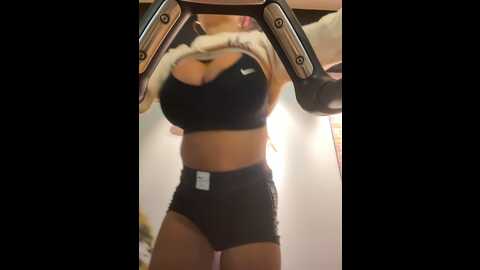 f3ckdolllucy @ stripchat on 20231102