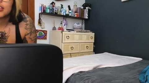 miacanela_xo @ stripchat on 20231102