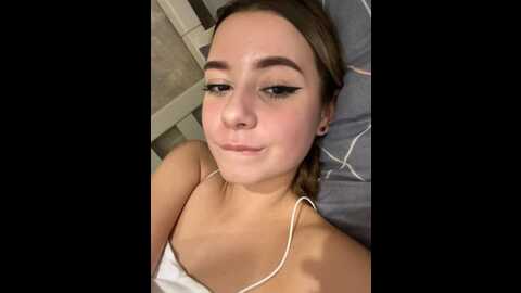 snow_ma1den @ stripchat on 20231102