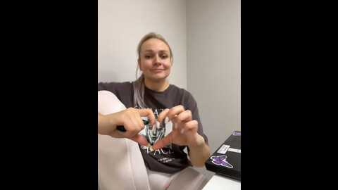 bondgirl_013 @ stripchat on 20231103