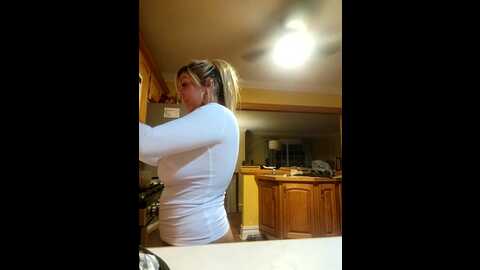 littlemisseeve @ stripchat on 20231103