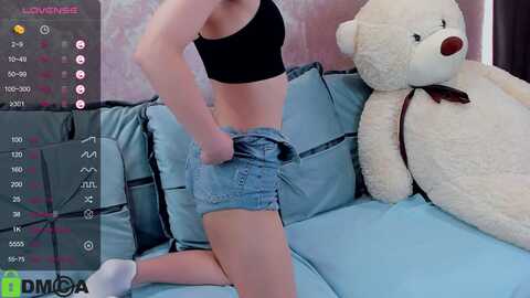 polumna_cute @ stripchat on 20231103