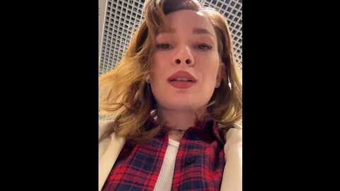 lavenderhot @ stripchat on 20231104
