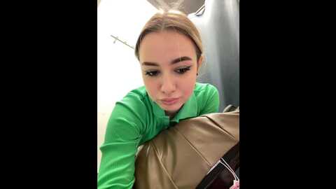snow_ma1den @ stripchat on 20231104