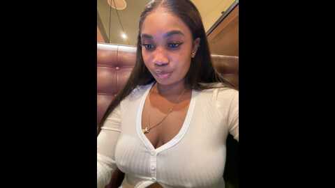 __nessa__ @ stripchat on 20231105