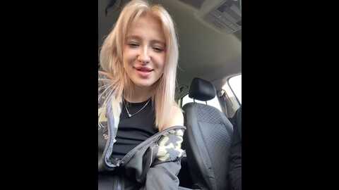 littlebitchess @ stripchat on 20231105