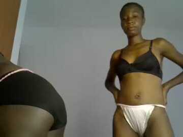 spankadocious_mommas @ stripchat on 20231105