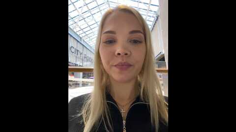 street_krystina @ stripchat on 20231105