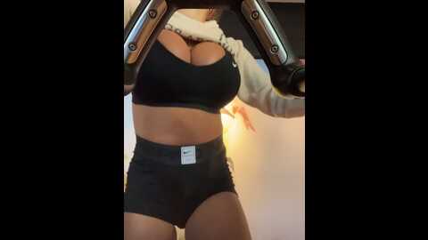 f3ckdolllucy @ stripchat on 20231106