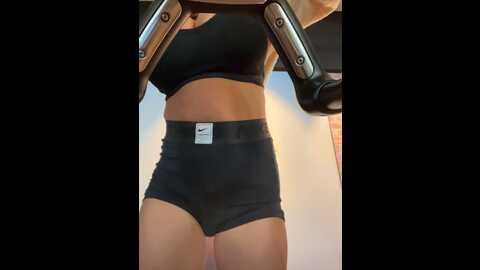 f3ckdolllucy @ stripchat on 20231106