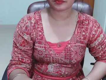 lipasharma @ stripchat on 20231106