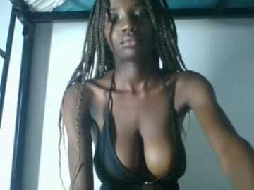 sexxy_xtensia @ stripchat on 20231106