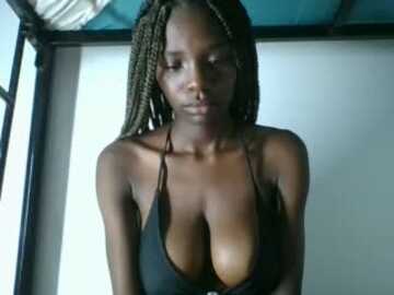 sexxy_xtensia @ stripchat on 20231106