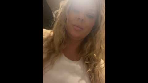 southern_belle_19 @ stripchat on 20231106