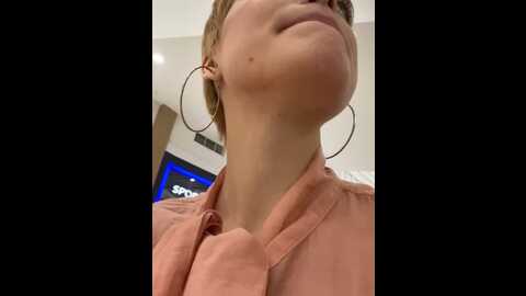 eva_corn @ stripchat on 20231107