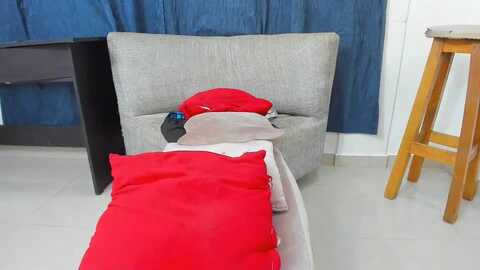 homehot_ @ stripchat on 20231107