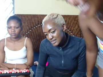 midnight_bloom @ stripchat on 20231107
