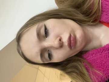 swaroskii @ stripchat on 20231107