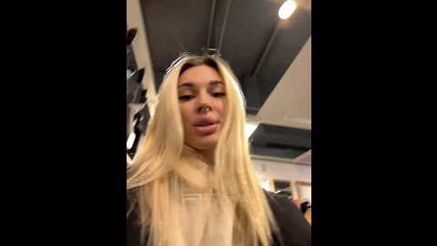 charming_ritta @ stripchat on 20231108