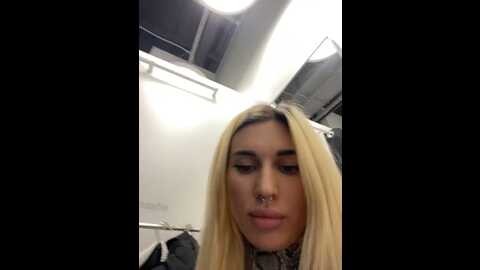 charming_ritta @ stripchat on 20231108