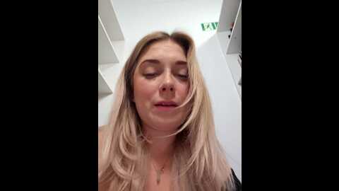 cherryauroraa @ stripchat on 20231108