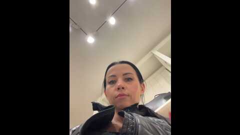 crazzychicks @ stripchat on 20231108