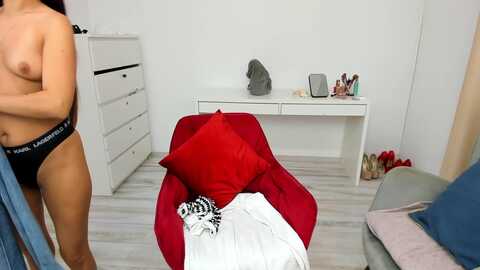 dariadoll @ stripchat on 20231108