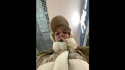 likacat @ stripchat on 20231108