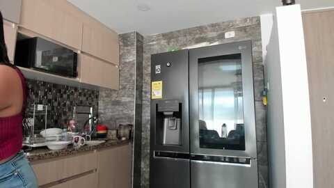 sara_fun @ stripchat on 20231108