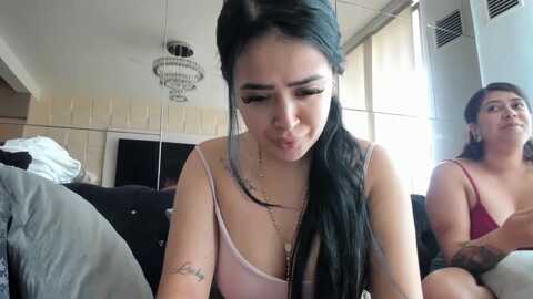 sara_fun @ stripchat on 20231108