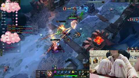 snakegirlqaq @ stripchat on 20231108